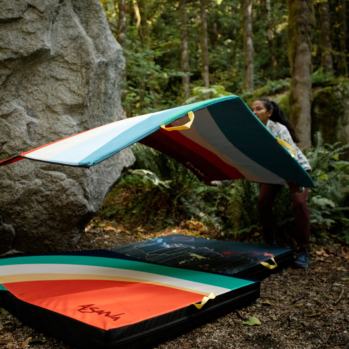 Crash Pad Gear Cleaning and Maintenance Asana Climbing